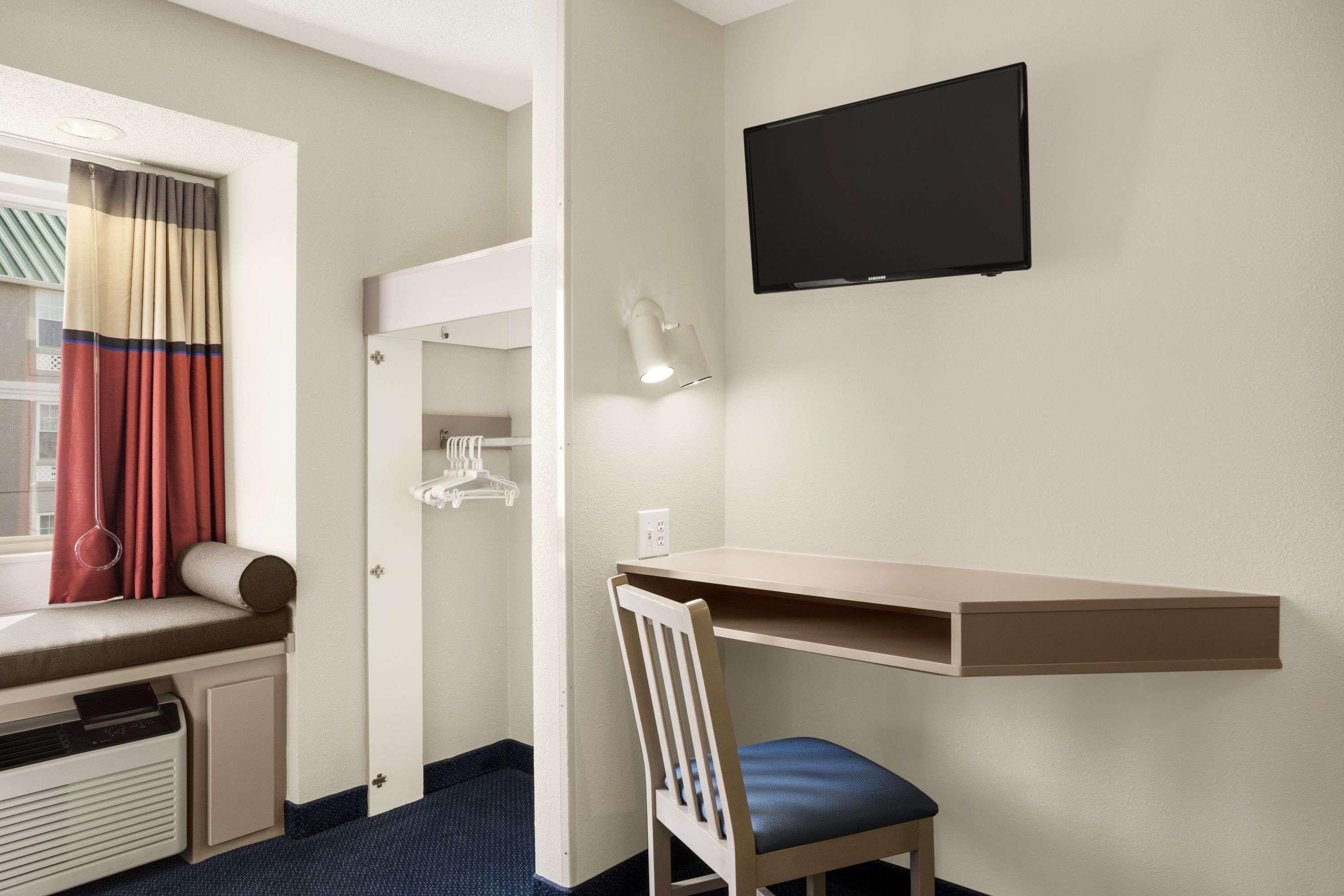 Microtel Inn By Wyndham Louisville East Eksteriør bilde